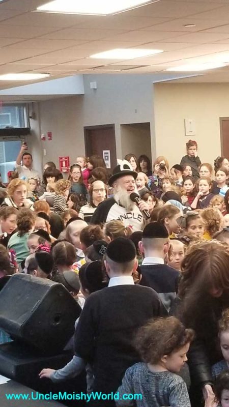 Jewish Children's Music Concert with Uncle Moishy at Boro Park Center Succos.