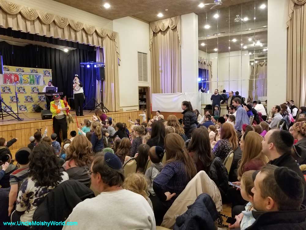 Jewish children's music concert starring the original Uncle Moishy.