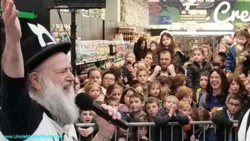 Jewish children of all ages are fascinated with the original Uncle Moishy at the Gourmet Glatt in Lakewood.